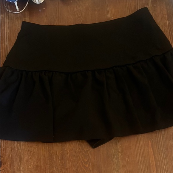 Black Ruffled Skirt - Picture 4 of 8